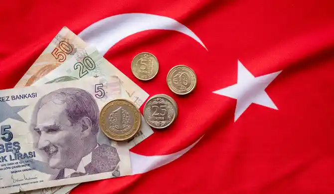 وزير المالية التركية: أنقذنا الاقتصاد التركي