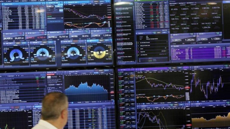 إصدارات الدين العالمية مرشحة للانخفاض إلى 8 تريليونات دولار في 2021