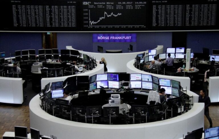 صعود معاملات الأسهم الأوروبية والأمريكية عقب تعزيز توقعات أسعار الفائدة بواشنطن